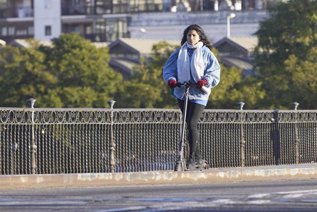 Los patinetes deberán contar desde el 22 de enero de 2024 con certificado para circular