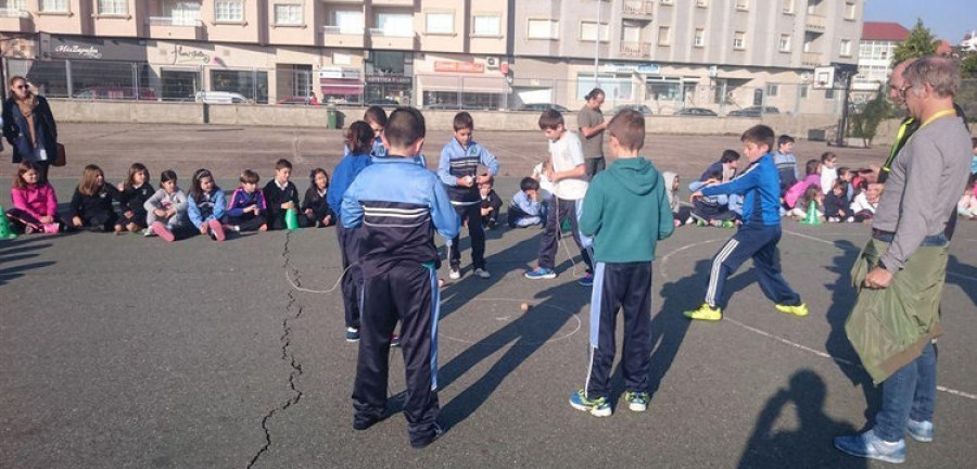 Malestar por la falta de un profesor en una clase de Primaria de Portonovo