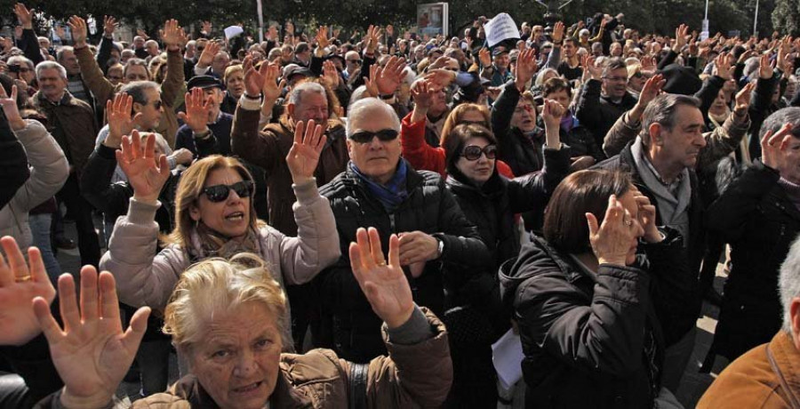 Miles de jubilados gallegos salen a la calle a manifestarse para reclamar unas “pensiones dignas”