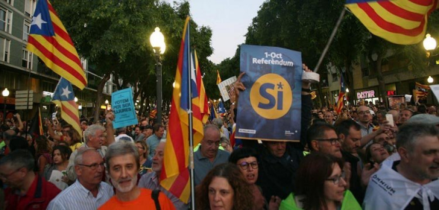 La Guardia Civil desmantela el núcleo  que coordinaba el referéndum catalán