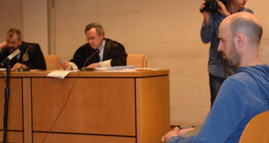 RIVEIRA - La Fiscalía rebaja la petición de pena para Víctor do Cochón de 20 a 18 años