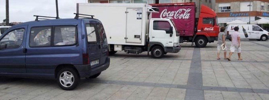 El Concello elimina la carga y descarga de la Praza dos Barcos