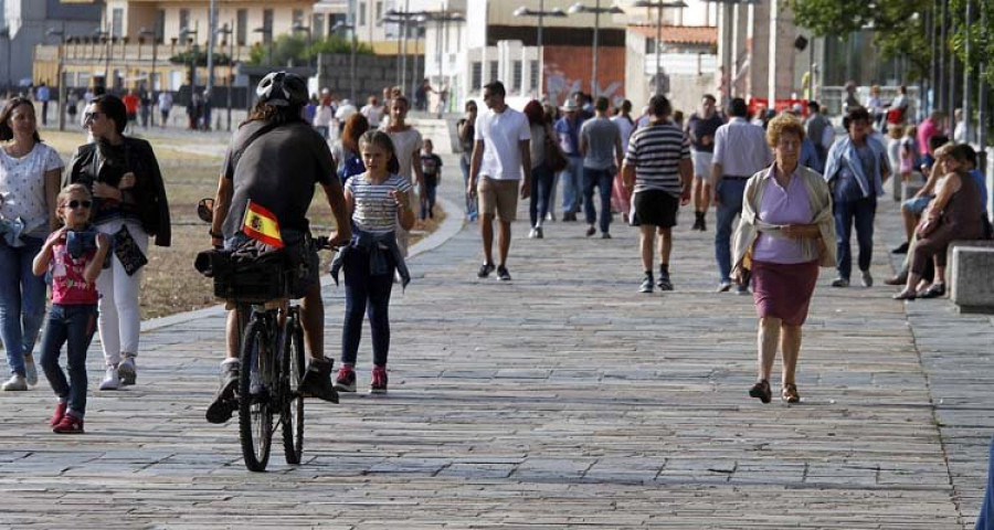 Costas compromete la reforma total del paseo, que ascendería a un millón de euros