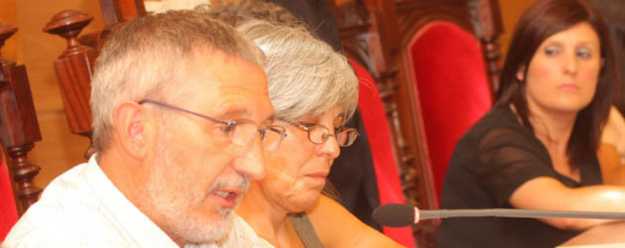 CAMBADOS - PSOE y BNG ven “discriminación” en la nueva RPT y rechazan su aprobación