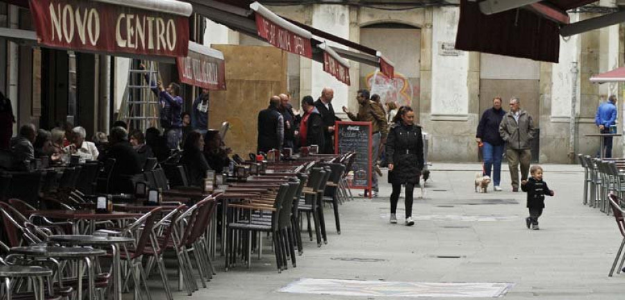 La hostelería cree que Ravella hizo “oídos sordos” a sus peticiones sobre las terrazas