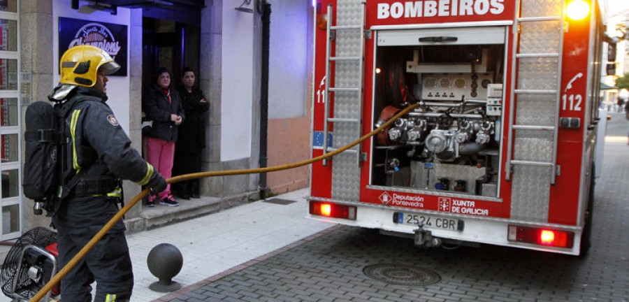 Un incendio en una casa deshabitada en Marxión se salda con daños materiales