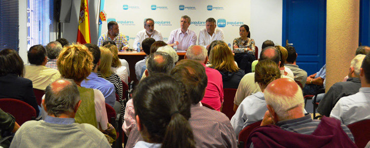 Rueda anuncia tras más de veinte  años un Congreso Local en Sanxenxo
