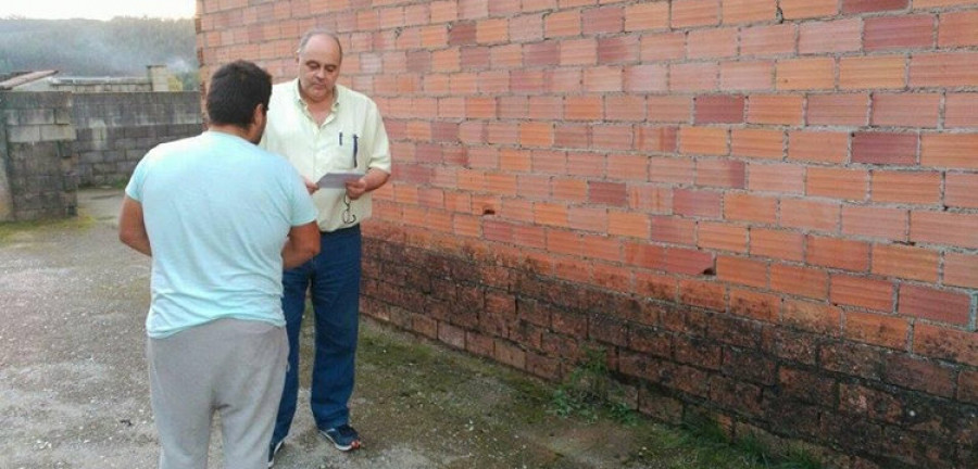 Un fondo buitre amenaza con el desahucio de una mujer y sus dos hijos