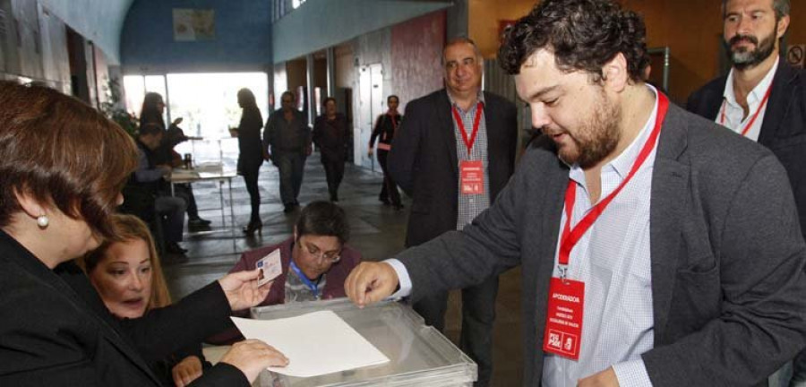 La dirección y dirigentes del PSOE exigen cambios “urgentes” tras el fracaso electoral