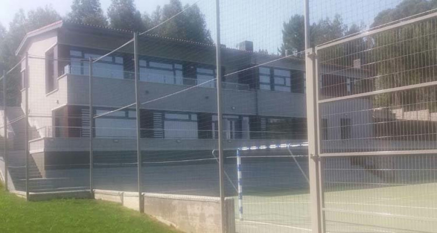 La APLU ordena reponer la legalidad en el edificio deportivo del Calasancio