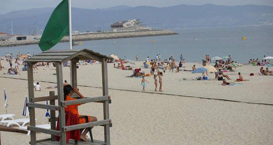 Seis playas de Sanxenxo renovarán sus módulos este verano por 132.000 euros