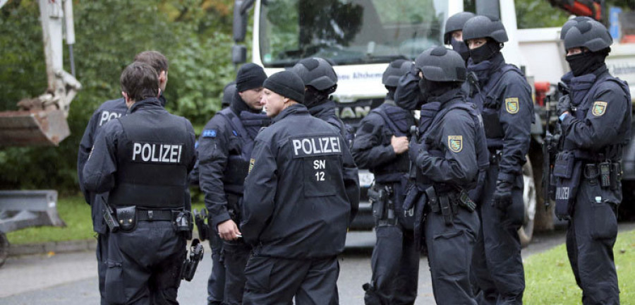 Efectivos antiterroristas detienen a otro sospechoso en la localidad aleman de Chemnitz
