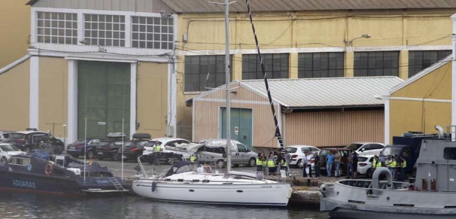 Arrestan a varios isleños en Cartagena por un alijo de unas 8 toneladas de hachís