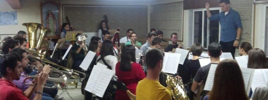 La Banda Filarmónica do Salnés comienza sus ensayos en Barro