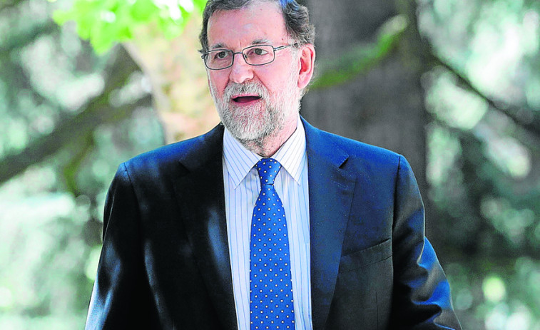 Aznar y Rajoy declararán como testigos en el juicio de la caja 'b' el próximo 24 de marzo