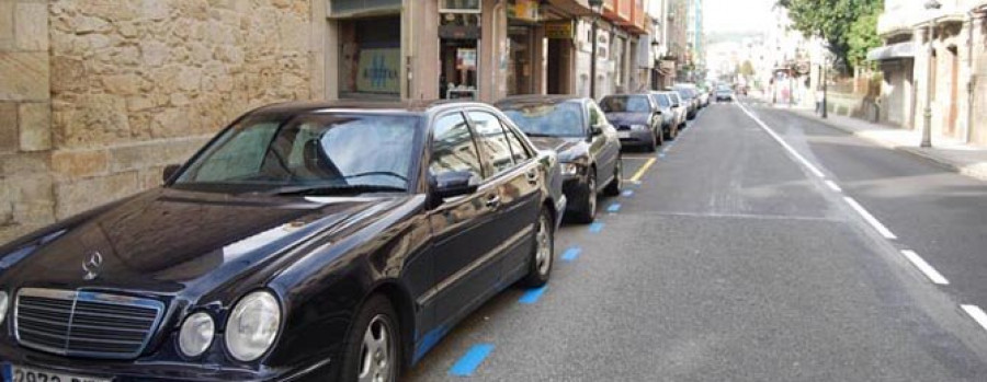 CALDAS DE REIS - La Policía intensifica la vigilancia de la zona azul tras el pintado de la carretera