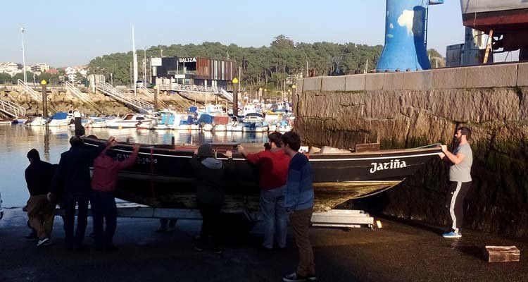 Amigos da Dorna plantea la necesidad de un local de trabajo en el Puerto