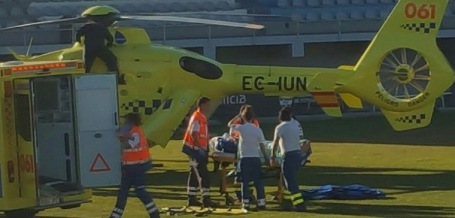 Evacuado al Hospital de A Coruña un joven que se lesionó en Paxariñas