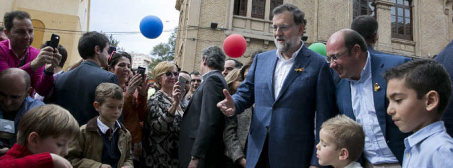 Rajoy reitera que  se presentará a la investidura si Sánchez fracasa