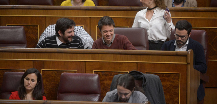 Iglesias relega a Errejón a segunda fila y a Tania Sánchez la manda al gallinero