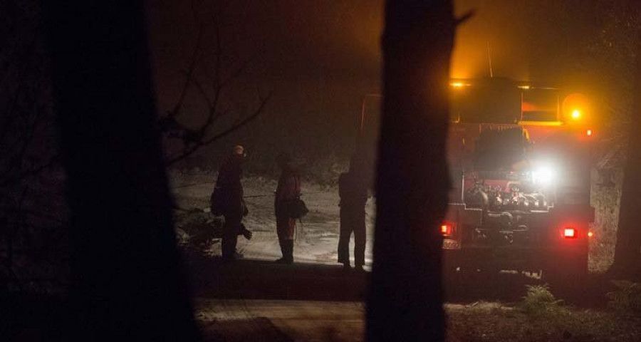 Más de 1.200 hectáreas quemadas en ocho incendios forestales en Galicia