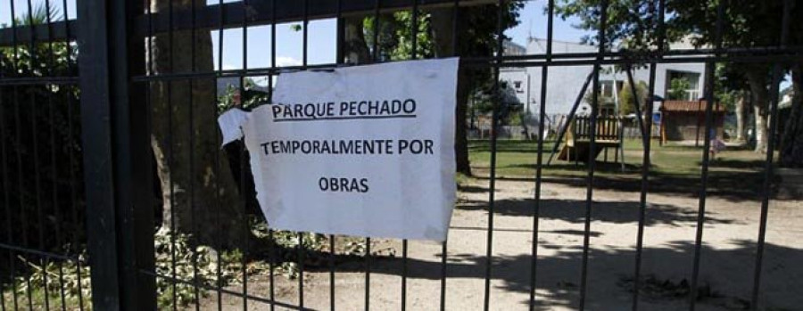 PONTECESURES - El gobierno cesureño echa la culpa a la Diputación del cierre del parque infantil