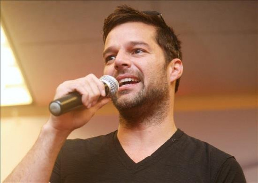 Ricky Martin actúa gratis en Buenos Aires en compañía de una orquesta sinfónica