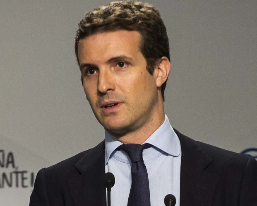 El imberbe Casado acierta con Otegi