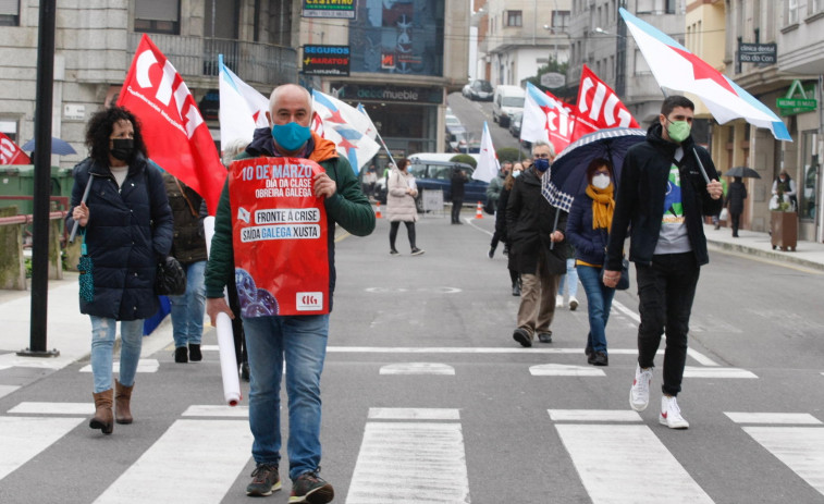 La CIG se moviliza en Vilagarcía por el Día da Clase Obreira bajo el lema “Fronte a crise, saída galega xusta”