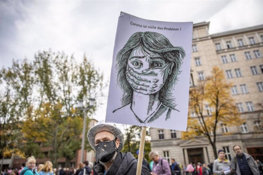 Al menos 69 detenidos en una manifestación contra las restricciones COVID en Berlín