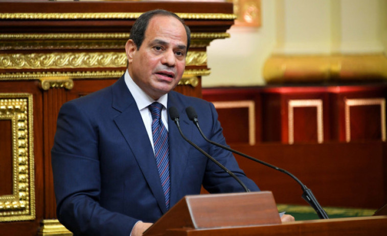 Egipto planea ampliar y profundizar tramos del Canal de Suez tras el encallamiento del buque 'Ever Given'