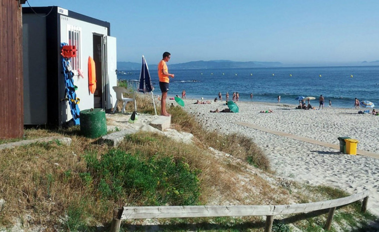 ​Sanxenxo cierra al baño la playa de Pragueira por un vertido y Bascuas por prevención