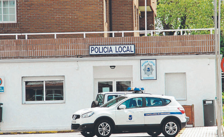 Detienen a dos personas por robo con arma blanca en una tienda de gominolas de Portonovo