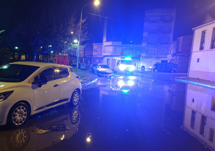 Un conductor se da a la fuga tras atropellar a un hombre de madrugada en Vilagarcía