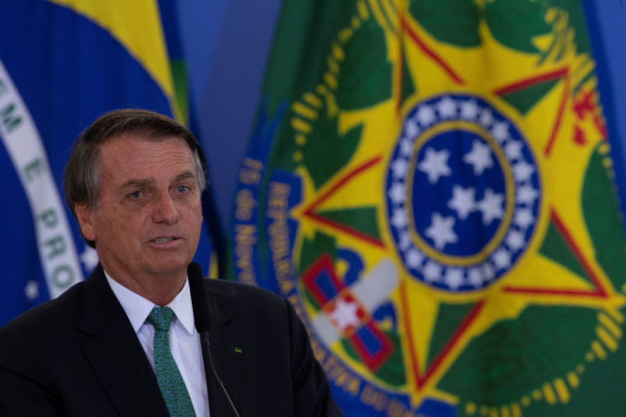Bolsonaro indulta por Navidad a policías y militares condenados por delinquir en el ejercicio de sus funciones