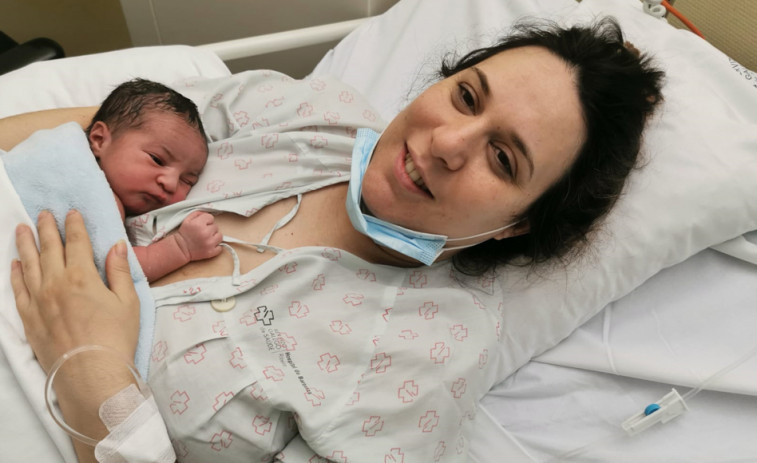 Meison Toribio Bermúdez se convirtió en el primer bebé del año en el Hospital do Barbanza