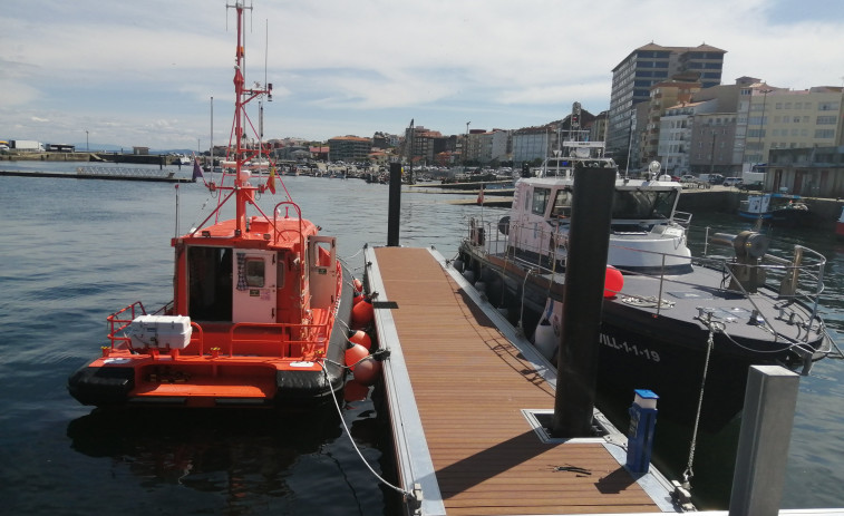 Fallece el marinero de Vilaxoán que fue encontrado inconsciente en su embarcación en Ribeira