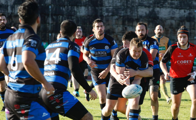 Os Ingleses finaliza segundo y jugará la semifinal por el título ante el poderoso Ferrol