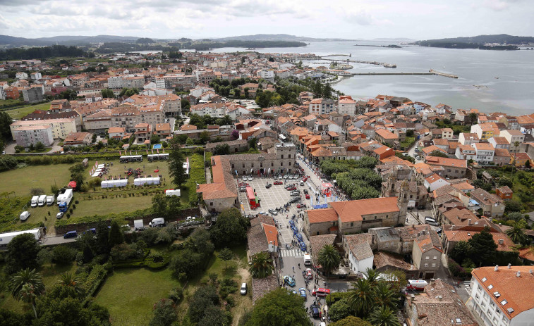 Vilanova y O Grove lideran la lista gallega y provincial de los concellos con más deuda