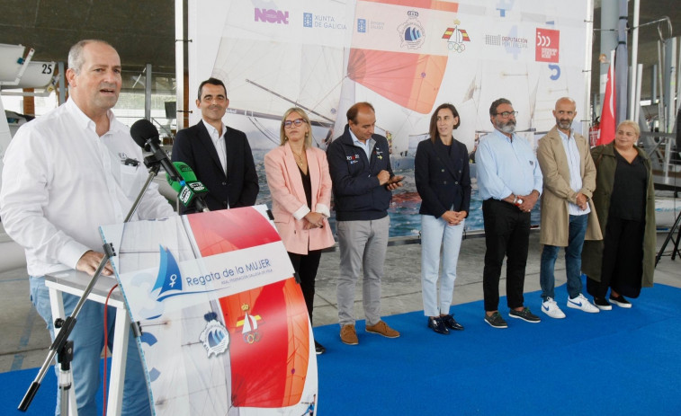 Arousa acoge la fase final de la pionera Regata de la Mujer