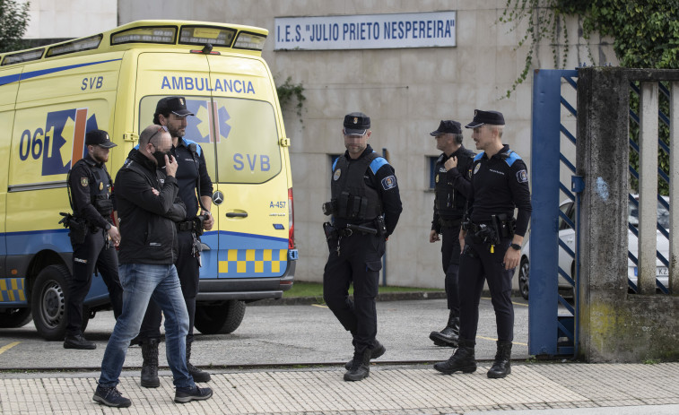 Muere un estudiante al caerse un muro en un instituto de Ourense
