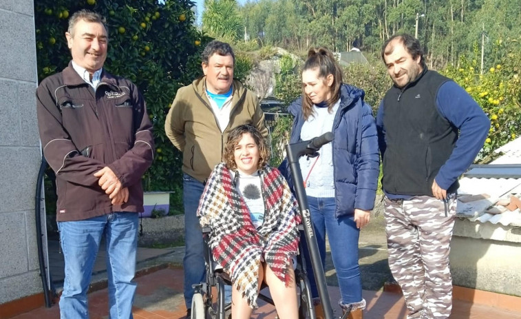 La antigua comisión Amigos das Festas de Castrelo colabora con la causa de Merchi Álvarez