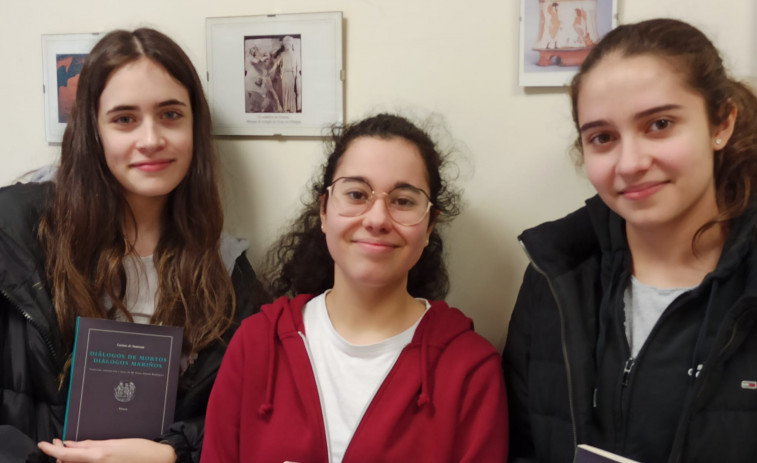 Tres alumnas del IES de Valga, clasificadas para la final gallega del concurso de cultura clásica 