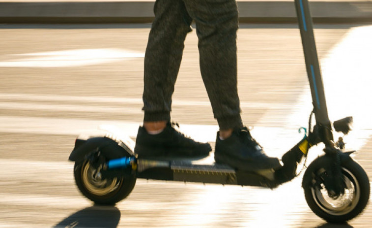 Le ponen en libertad y roba un patinete eléctrico a la puerta del juzgado