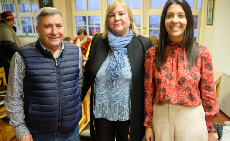 El PP de Ribeira presenta a Estrella Franco como su candidata por la parroquia de Corrubedo