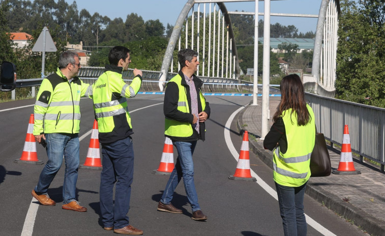 Giráldez coincide con Durán en pedir explicaciones por el puente, pero Vales exige más contundencia