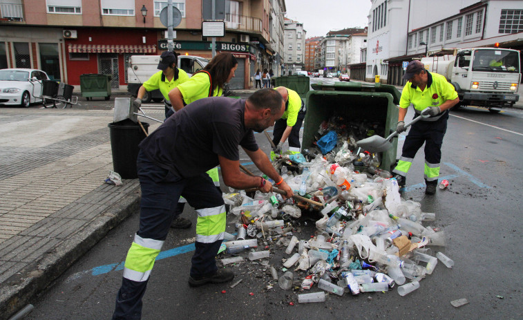 Urbaser contratará a quince personas más para reforzar la recogida de basura