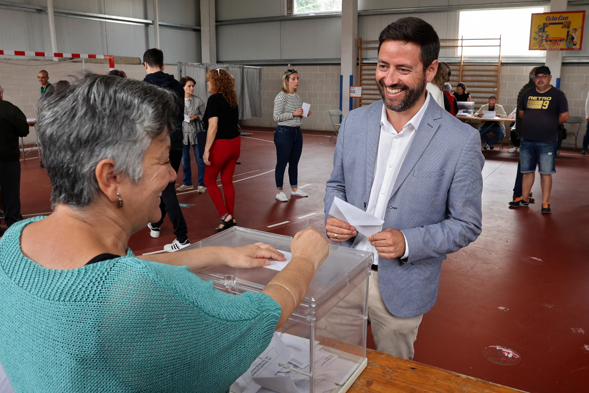 Samuel lago voto cambados PSOE resultados elecciones