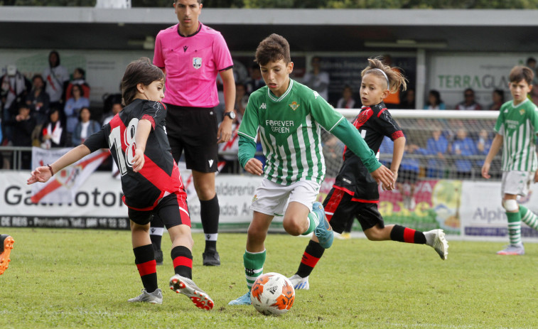 Arranca la Copa Ribadumia con medio centenar de clubes sub 10