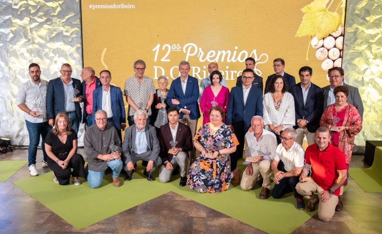 La Vinoteca de Tucho recoge el premio a la mejor tienda especializada de la DO Ribeiro